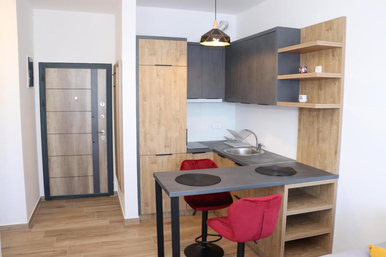 Eagles Apartments & Suites Улцинь Экстерьер фото