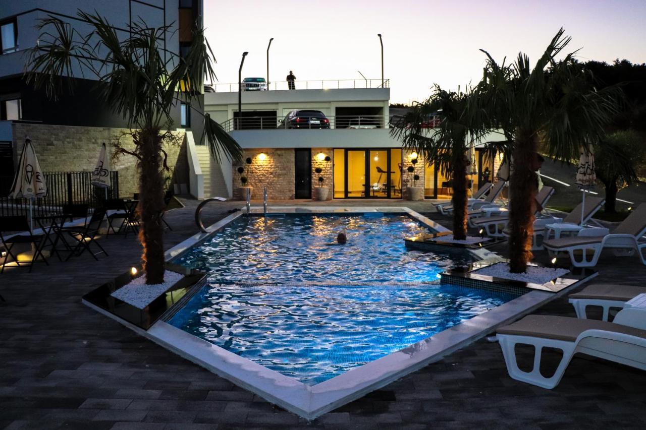 Eagles Apartments & Suites Улцинь Экстерьер фото